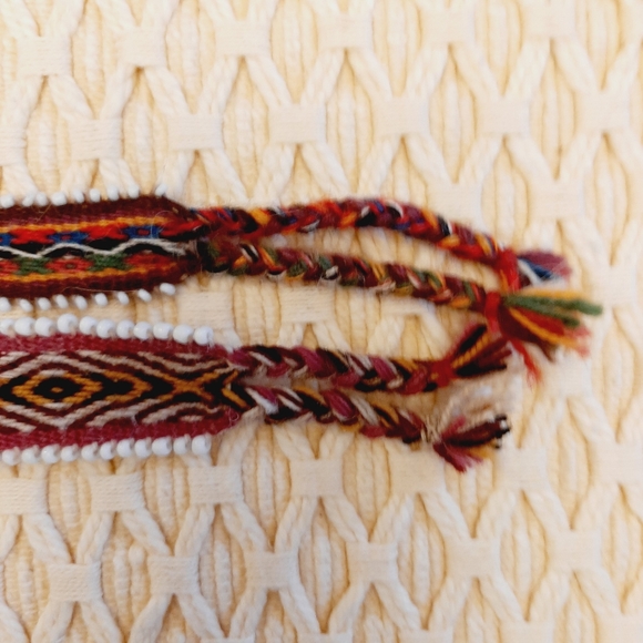 Handmade woven Peruvian Bracelet - Picture 3 of 4